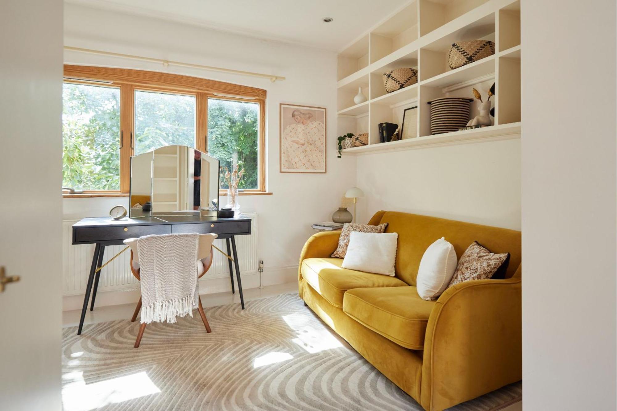 The Hampstead Wonder - Spacious 4bdr House With Balcony